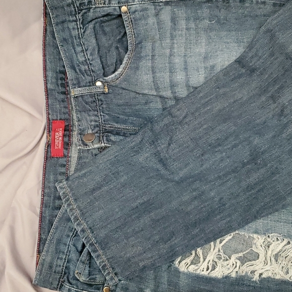 Ripped Jeans (Comfy) - Picture 2 of 5